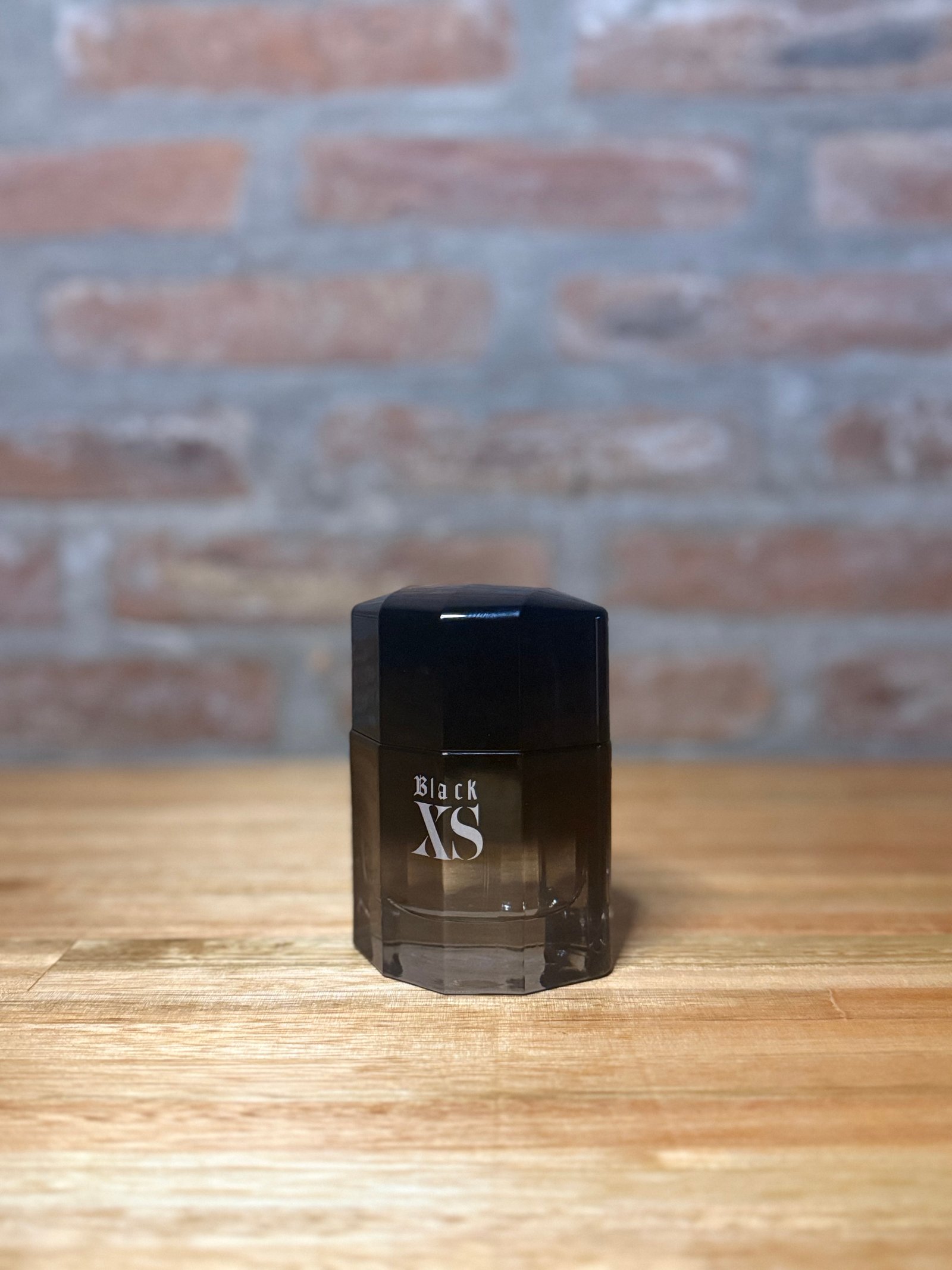 Black Xs